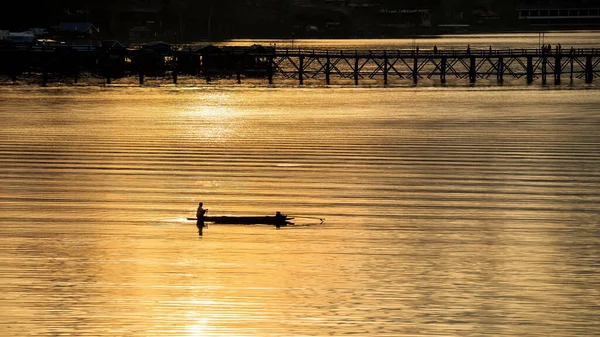 Silhouette Fisherman Long Tail Motor Boat Fishing Sunrise Wooden Mon — Stock Photo, Image