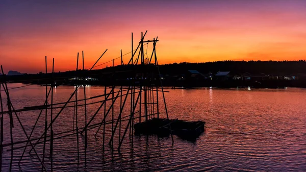 Silhouette Objet Pêche Bois Appelé Yokyor Avec Ciel Crépusculaire Crépuscule — Photo