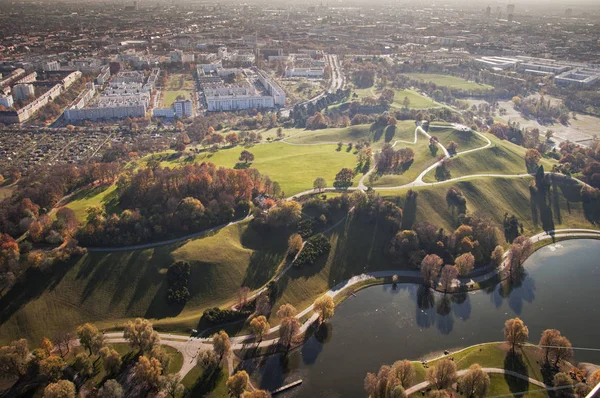 Olympiapark Olympische Parklandschaft München — Stockfoto