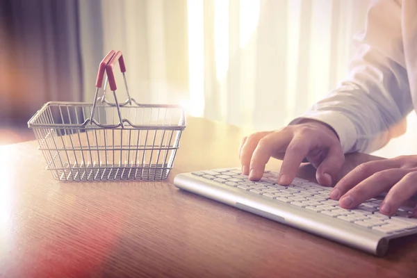 Concetto di shopping online — Foto Stock