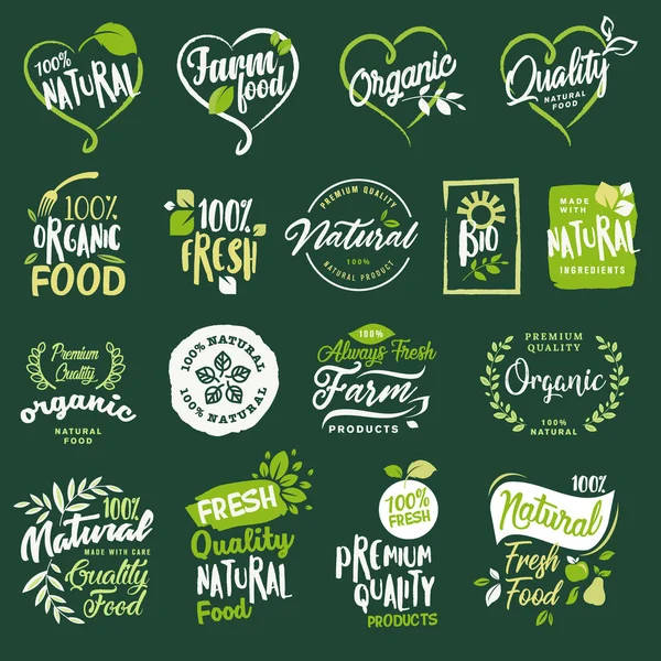 Set de etiquetas e insignias para alimentos y bebidas ecológicas, restaurante, tienda de alimentos — Archivo Imágenes Vectoriales