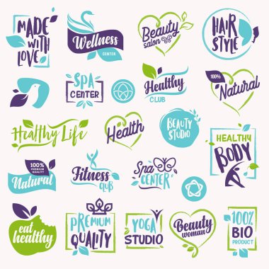 Güzellik ve kozmetik, spa ve sağlıklı yaşam etiketleri ile öğeleri kümesi. Web tasarımı, ambalaj tasarımı, promosyon malzemesi için vektör illüstrasyon kavramlar.
