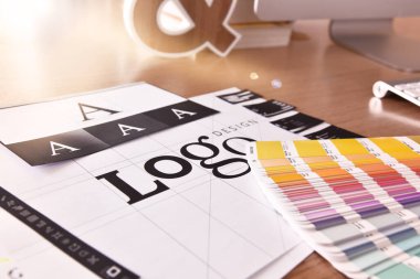 Logo tasarımı. Web sitesi ve mobil afiş, İnternet pazarlama, sosyal medya ve ağ, markalaşma, pazarlama materyali, sunum şablonu için yaratıcı konsept.