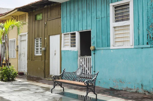Kleurrijke huizen op Barrio de la Huaca in Veracruz, Mexico — Stockfoto