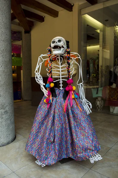 Oaxaca Oaxaca Mexico Outubro 2017 Crânio Vestido Com Roupas Tradicionais — Fotografia de Stock