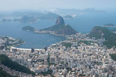 Güneşli bir günde Rio de Janeiro, Brezilya 'nın hava manzarası