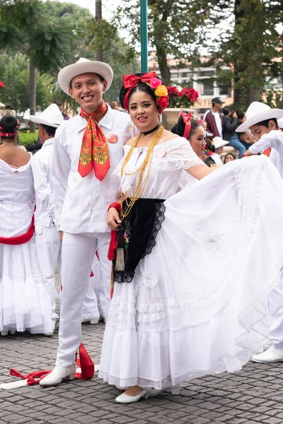 Xalapa Veracruz Mexico November 2019 Young Couple Dressed Traditional Clothes — Stock Photo, Image