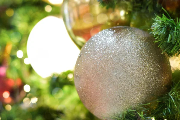 Christmas Holiday Background Bauble Christmas Tree Defocused Blurred Lights Bokeh — Stock Photo, Image