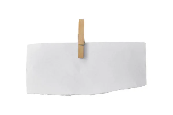 Ξύλινο Κλιπ Και Λευκό Χαρτί Σχισμένο Απομονωμένο Λευκό Φόντο Αντικείμενο — Φωτογραφία Αρχείου