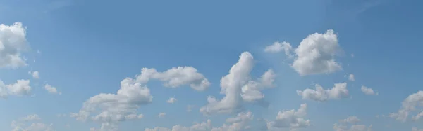 Panorama Blauer Himmel Hintergrund Mit Weißen Wolken — Stockfoto