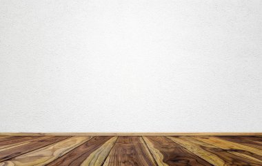 Beyaz beton duvar desenli ve kahverengi ahşap döşemeli boş bir iç oda. Konsept iç bağbozumu biçimi
