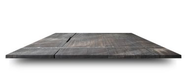 Boş ahşap masa ya da beyaz arka planda izole edilmiş tezgah. Ürün gösterimi veya tasarımı için