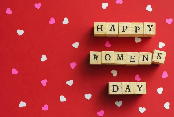 Harfli Tahta Küplerden Oluşan Mutlu Kadınlar Günü — Stok fotoğraf