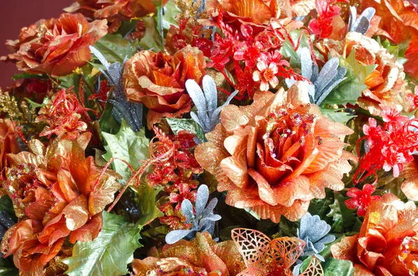 Rosa artificiale bouquet sfondo — Foto Stock