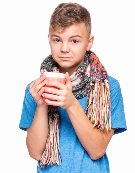 Zieke tiener jongen met griep — Stockfoto