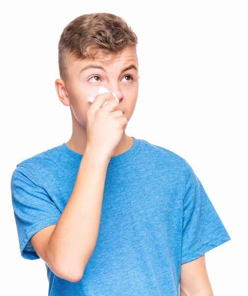 Enfermo adolescente chico con gripe — Foto de Stock