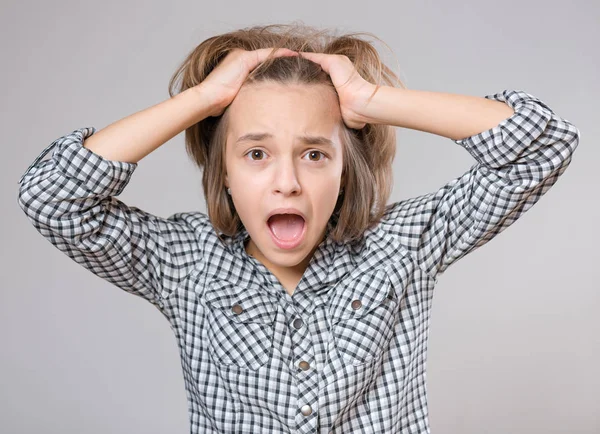 Portrait of little girl — Stock Photo, Image