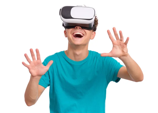 Teenager junge im vr brille — Stockfoto