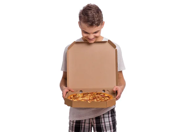 Schöner Junger Teenager Hält Pappschachtel Mit Pizza Den Händen Isoliert — Stockfoto