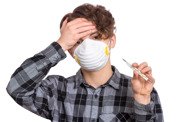 Concept Van Coronavirus Quarantaine Ziek Kind Draagt Medisch Beschermend Masker — Stockfoto