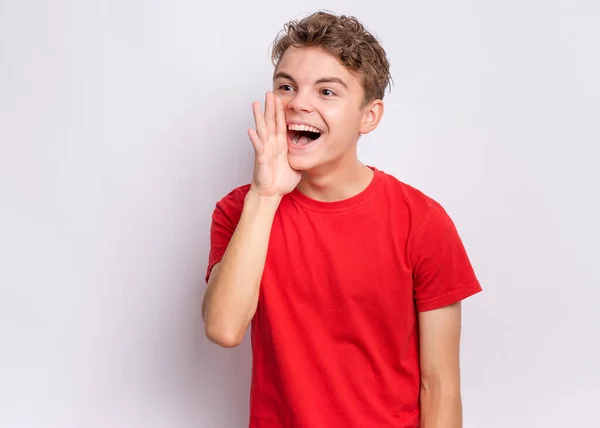 Atención Retrato Adolescente Sosteniendo Mano Cerca Boca Abierta Gritando Sobre —  Fotos de Stock