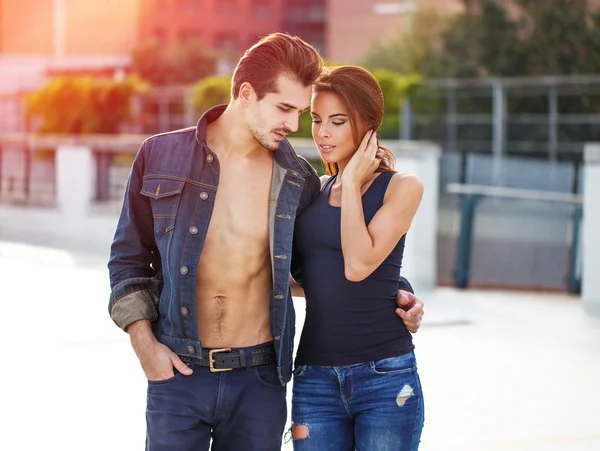 Young trendy couple walking on date — Stock Photo, Image