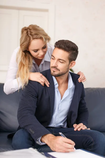 Stream Bellesa Boss Seduces His Secretary In The Office - DOWNLOAD VIDEO!!!! BOSS BEING CAUGHT DOING Fnc!k THING ...