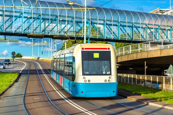 Göteborg - İsveç bir sokakta tramvay