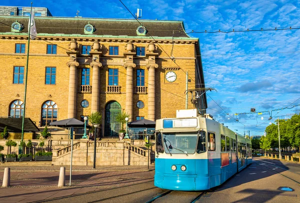 Tram su una strada di Goteborg - Svezia — Foto Stock