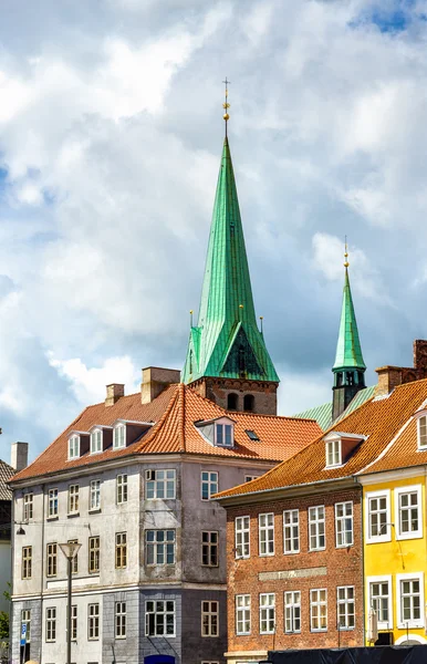 Svatý Olaf katedrála v starém městě Helsingor - Dánsko — Stock fotografie