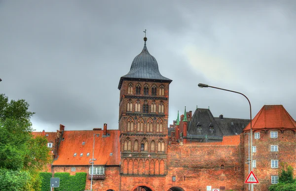 Burgtor, la puerta norte de Lubeck, Alemania — Foto de Stock