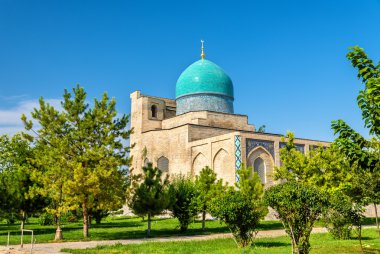 Hazreti Imam Ensemble Taşkent, Özbekistan'a