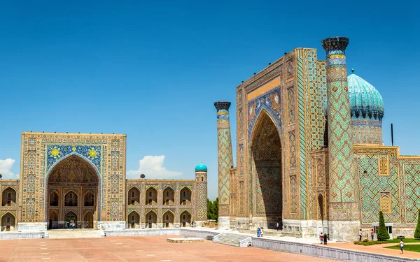 Szamarkand - Üzbegisztán Registan tér — Stock Fotó