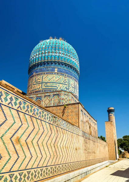 Vista da Mesquita Bibi-Khanym em Samarcanda - Uzbequistão — Fotografia de Stock