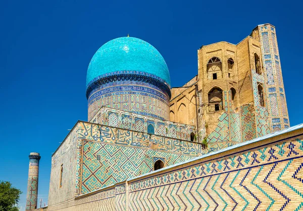 Vista de la Mezquita Bibi-Khanym en Samarcanda - Uzbekistán —  Fotos de Stock