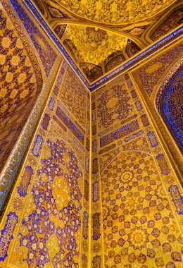 Tilya-Kori medrese Registan Meydanı Semerkand, Özbekistan'iç