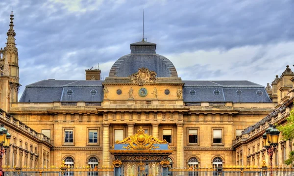 Palais de adalet Paris, Fransa — Stok fotoğraf