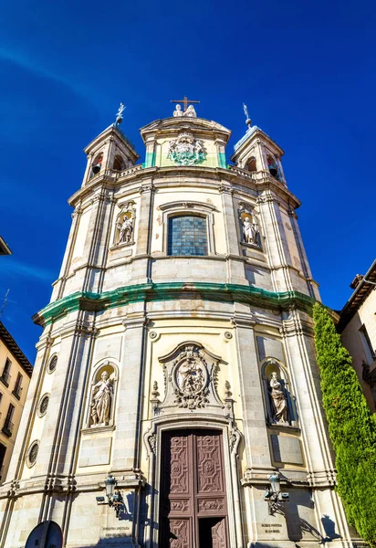 Den påvliga basilikan St. Michael i Madrid - Spanien — Stockfoto