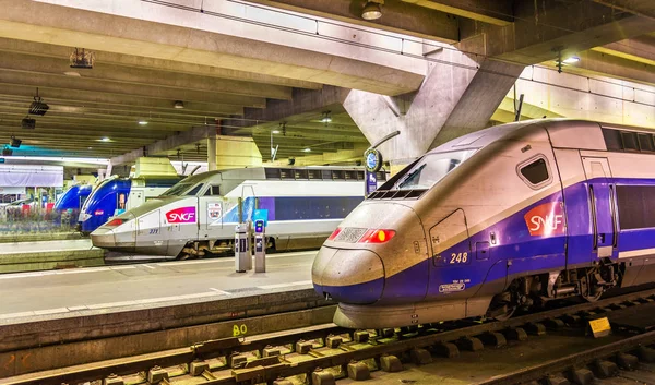 High-speed TGV trains at Montparnasse railway station — Stock Photo, Image