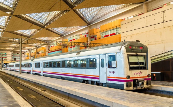 Renfe Media Distancia train at Zaragoza-Delicias station — Stock Photo, Image