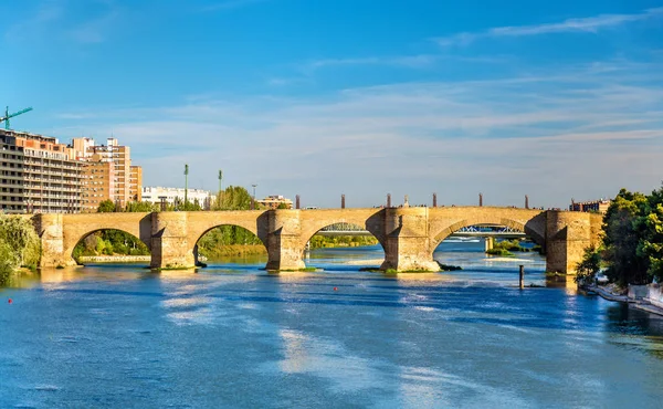 Puente de Piedra in Zaragoza, Spain — Stock Photo, Image