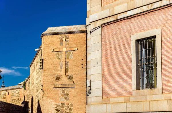 Tradycyjne budynki w Toledo - Hiszpania — Zdjęcie stockowe