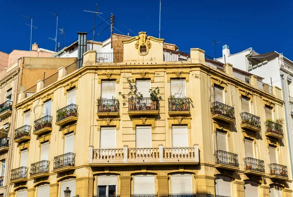 Hermosos edificios en el casco antiguo de Valencia - España —  Fotos de Stock