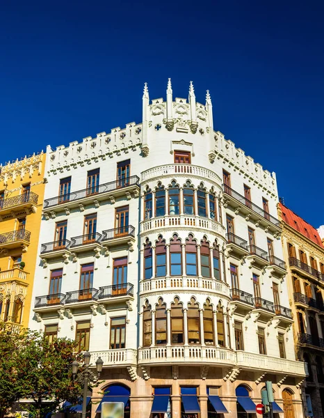 Hermosos edificios en el centro de Valencia - España —  Fotos de Stock