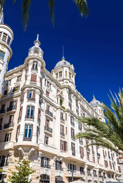 Edificio Carbonell, a historic building in Alicante, Spain. Built in 1918 — Stock Photo, Image