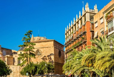 Valencia - İspanya'nın merkezinde güzel binalar