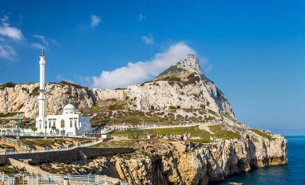 Rocha de Gibraltar e Mesquita vista de Europa Point — Fotografia de Stock