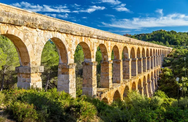 Les Ferreres Aqueduct หรือที่รู้จักกันในชื่อ Pont del Diable - Tarragona, สเปน — ภาพถ่ายสต็อก