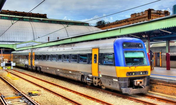 Lokala tåg på Sydney Central Station — Stockfoto