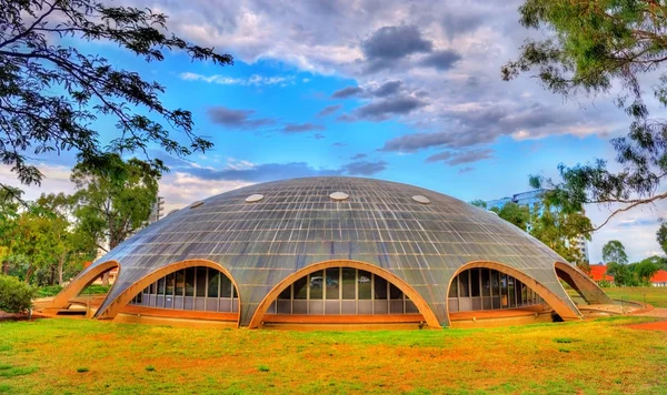 Shine Dome, the Australian Academy of Science in Canberra. Built in 1959 — Stock Photo, Image